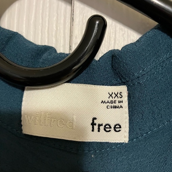 Wilfred Free‎ Button Front Blouse Front Tie Rayon Green Sz XXS Lightweight - Picture 2 of 8